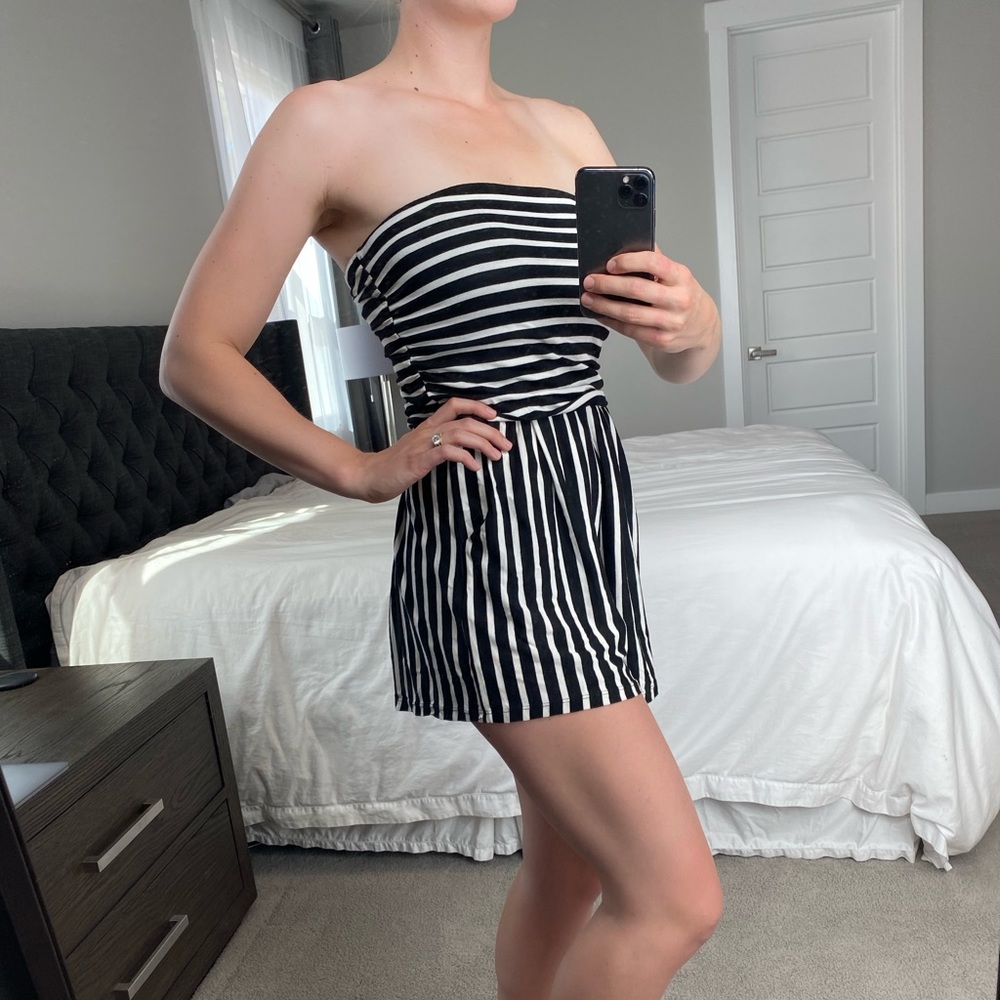 Strapless romper